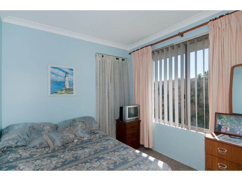 35 Newport Drive, Dudley Park WA 6210