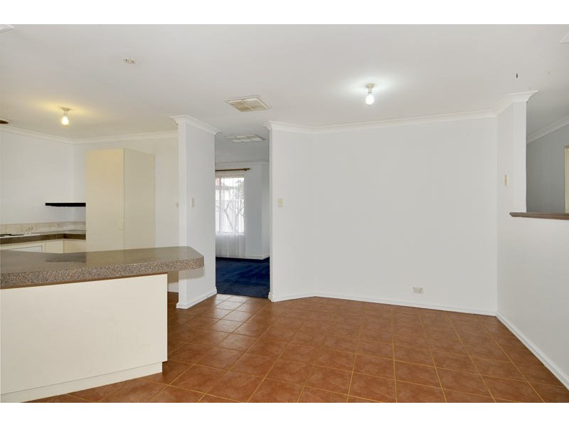 82 Kookaburra Drive, Greenfields WA 6210