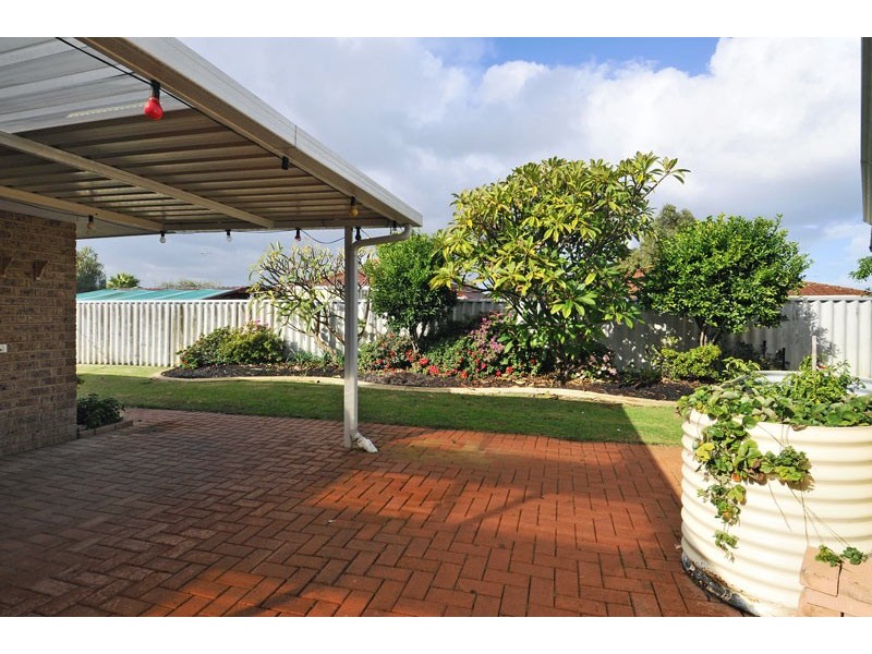 82 Kookaburra Drive, Greenfields WA 6210
