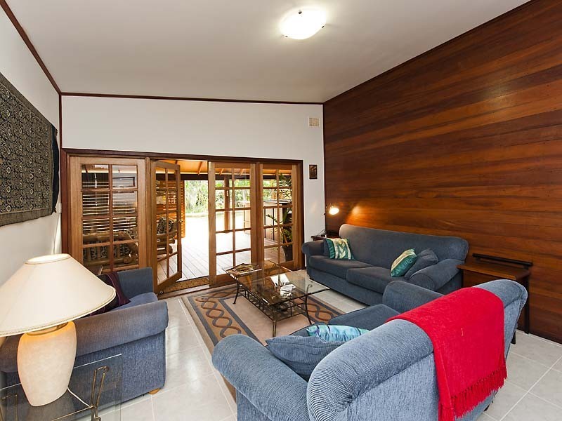 6 Dalton Way, Greenfields WA 6210