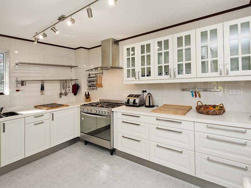 6 Dalton Way, Greenfields WA 6210