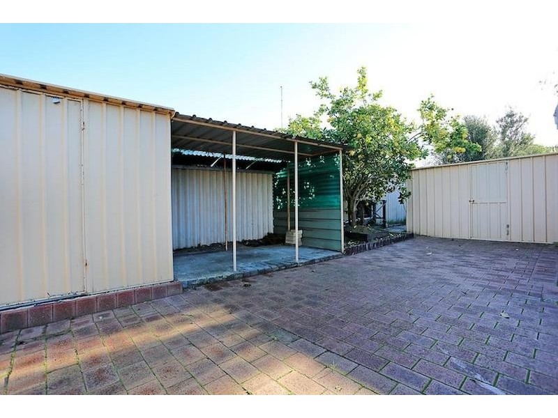 8 Matlock Place, Dudley Park WA 6210