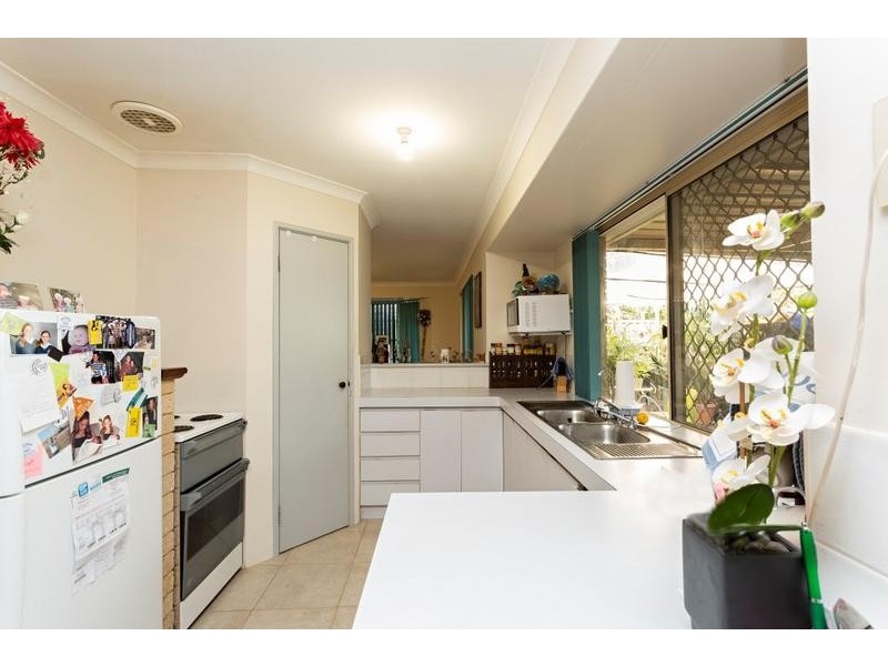 37B Elderberry Circle, Halls Head WA 6210