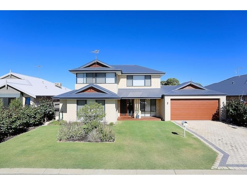 12 Dichondra Pass, Halls Head WA 6210