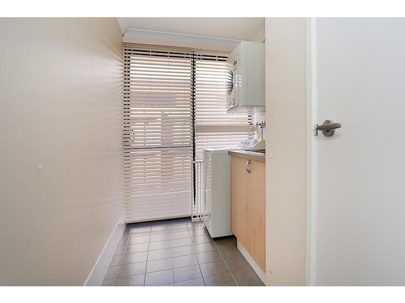 12 Dichondra Pass, Halls Head WA 6210