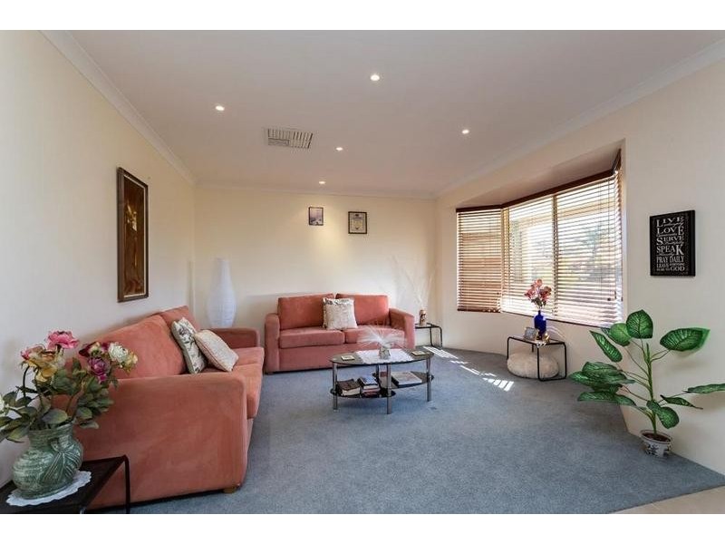 21 Rousham Crescent, Erskine WA 6210