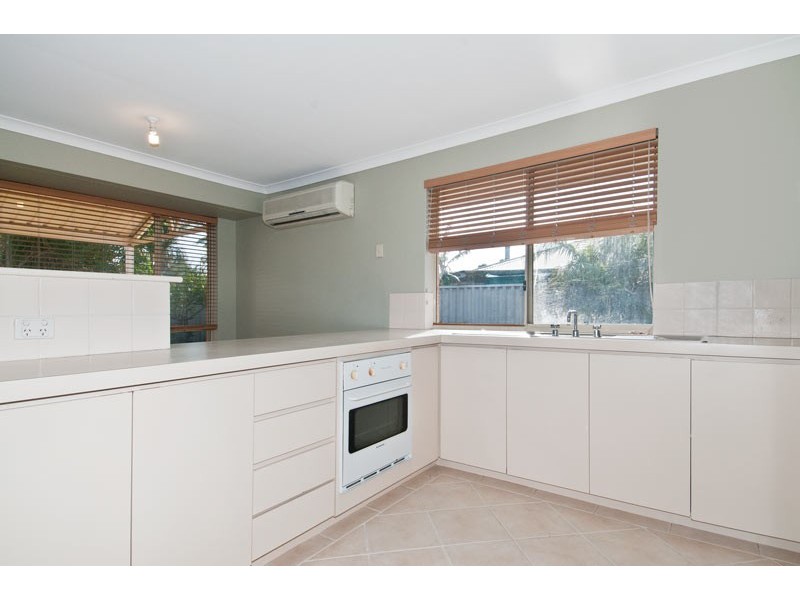 47 Templetonia Promenade, Halls Head WA 6210
