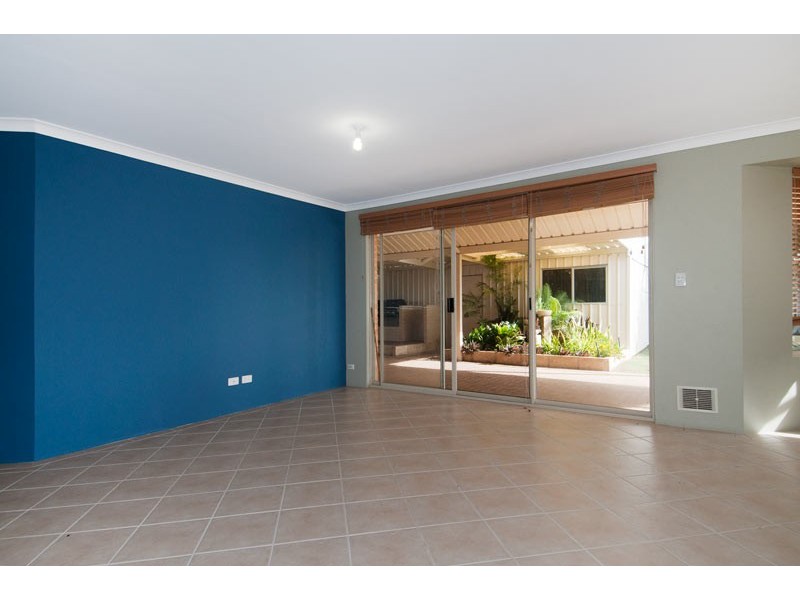 47 Templetonia Promenade, Halls Head WA 6210