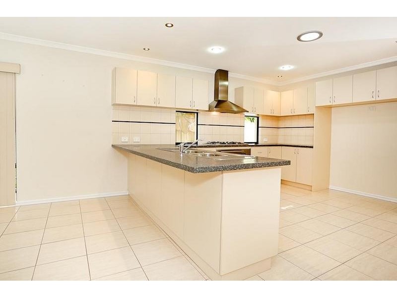 21 Beacham Street, Coodanup WA 6210