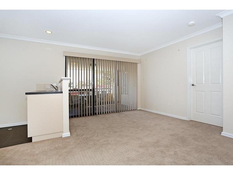 21 Beacham Street, Coodanup WA 6210