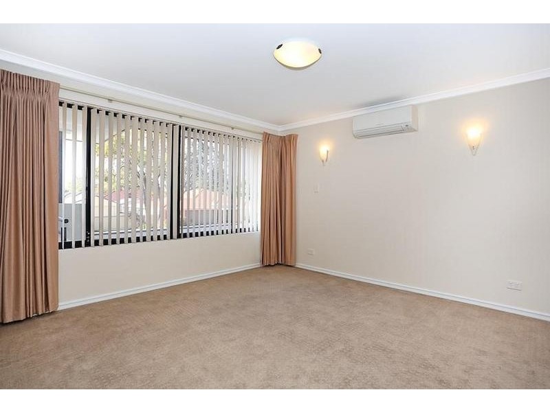 21 Beacham Street, Coodanup WA 6210