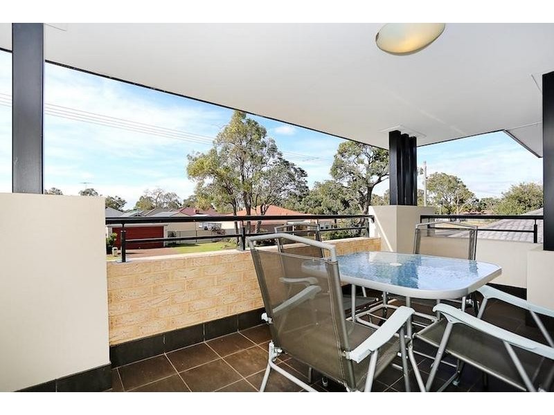 21 Beacham Street, Coodanup WA 6210