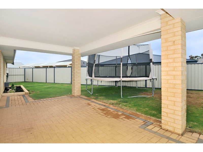 3 Camden Way, Meadow Springs WA 6210