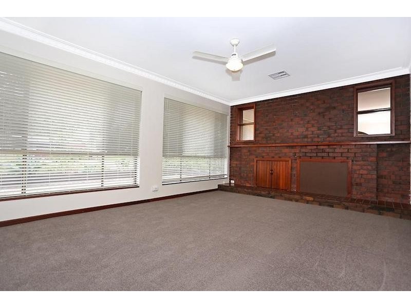 11 Iluka Road, Dawesville WA 6211