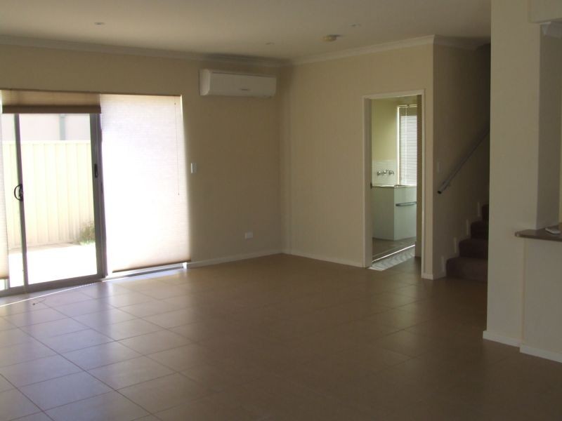 A/177 Oakmont Avenue, Meadow Springs WA 6210