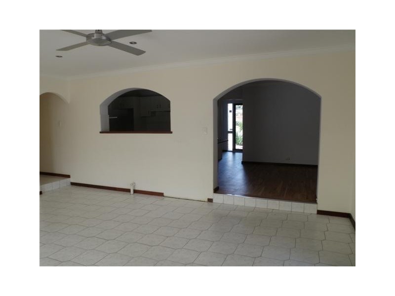 3 Arundel Drive, Halls Head WA 6210