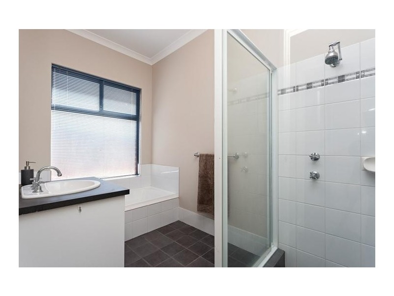 8 Summer Drive, Dawesville WA 6211