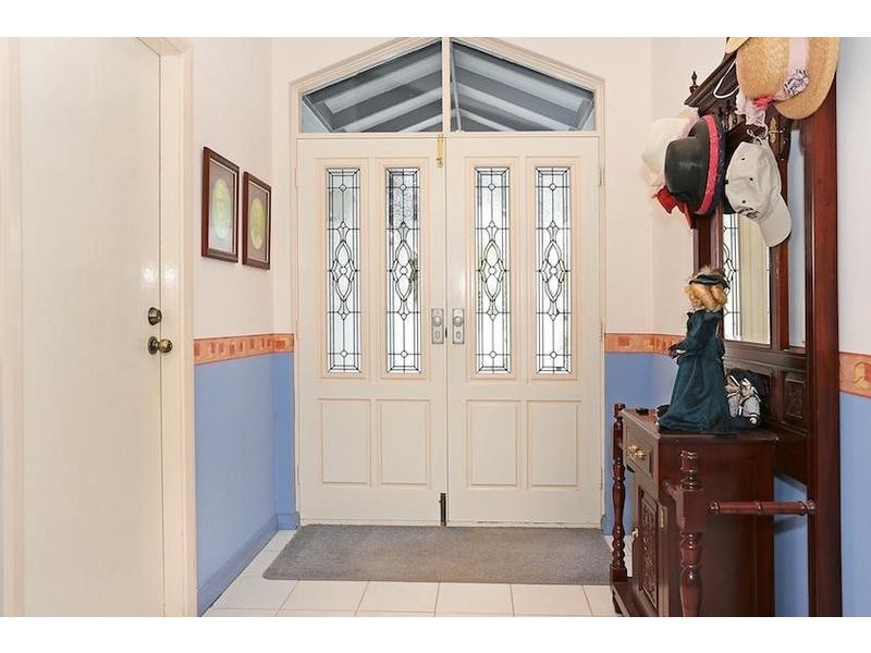 25 Warren Place, Dudley Park WA 6210