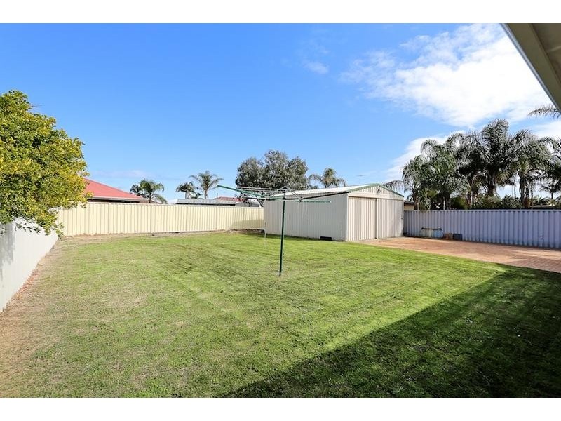 6 Pennington Gardens, Erskine WA 6210