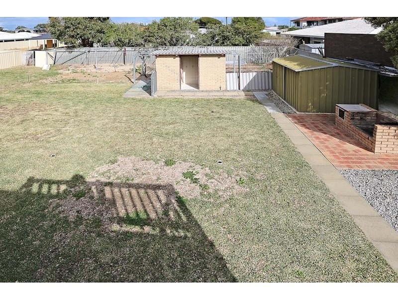 1 Diana Place, Madora Bay WA 6210