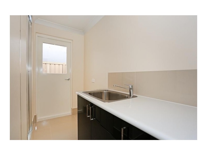 127 Darwin Terrace, Dudley Park WA 6210