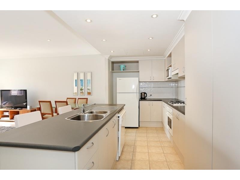 2/4 Port Quays, Wannanup WA 6210