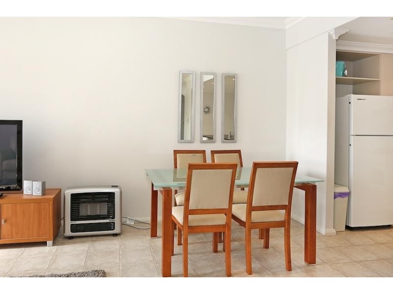 2/4 Port Quays, Wannanup WA 6210