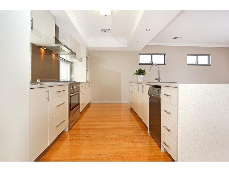 16 Southport Boulevard, Dawesville WA 6211