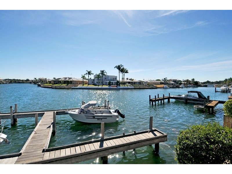 48 Waterside Drive, Dudley Park WA 6210