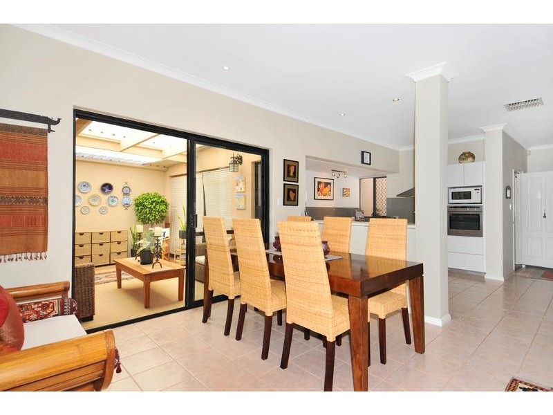 48 Waterside Drive, Dudley Park WA 6210