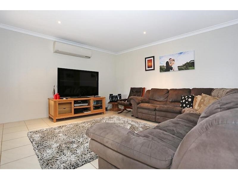 14 Lutea Road, Halls Head WA 6210