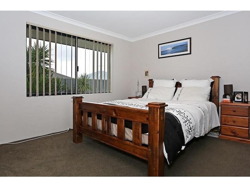 14 Lutea Road, Halls Head WA 6210