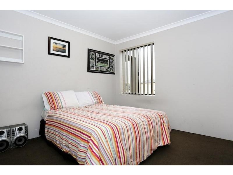 14 Lutea Road, Halls Head WA 6210