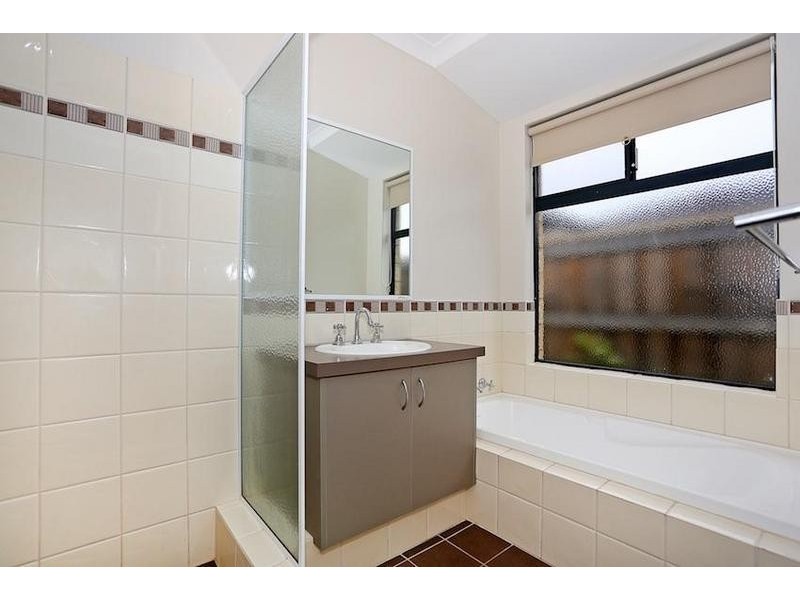 14 Lutea Road, Halls Head WA 6210