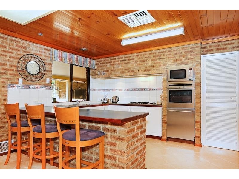 4 Talia Place, Dudley Park WA 6210