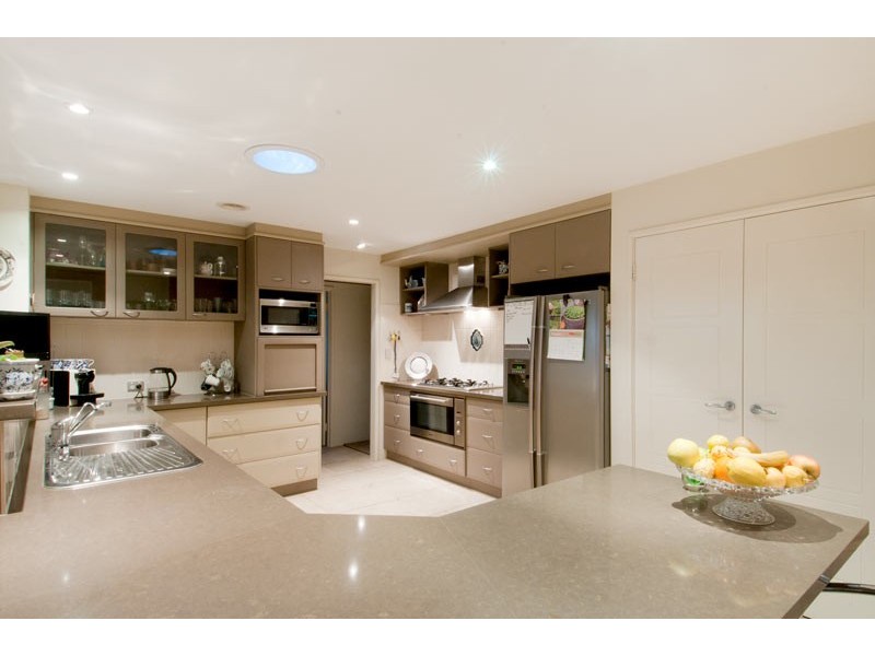 2 Nyari Court, Halls Head WA 6210