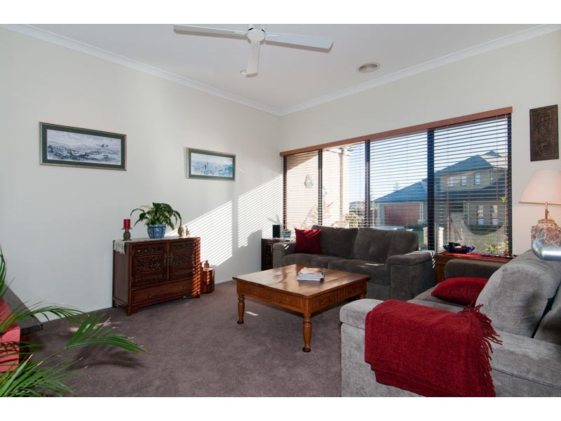 2 Nyari Court, Halls Head WA 6210