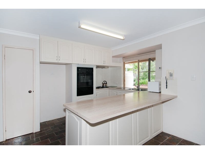 5 Bardoc Way, Greenfields WA 6210