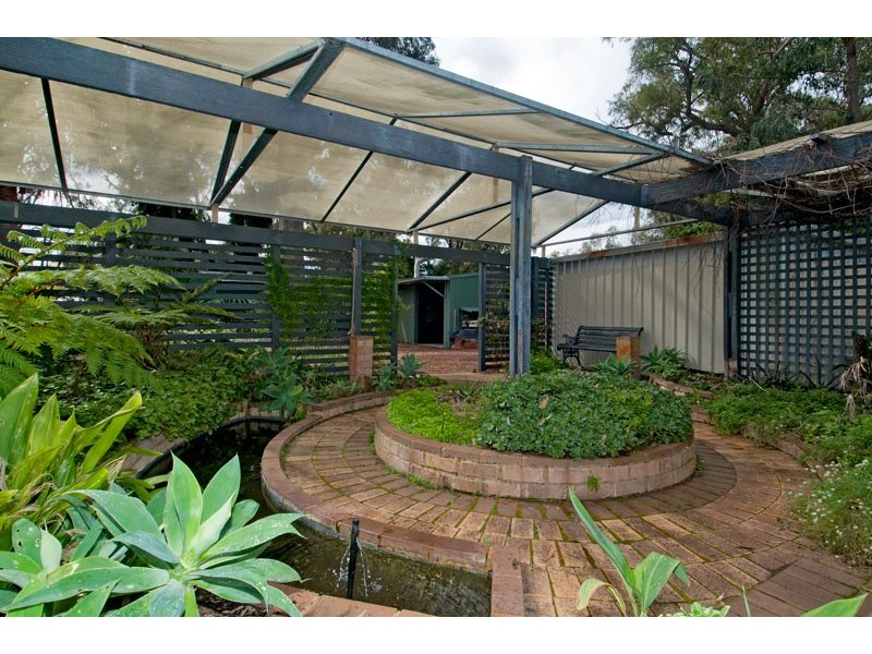 5 Bardoc Way, Greenfields WA 6210