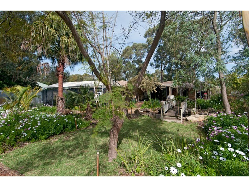 5 Bardoc Way, Greenfields WA 6210