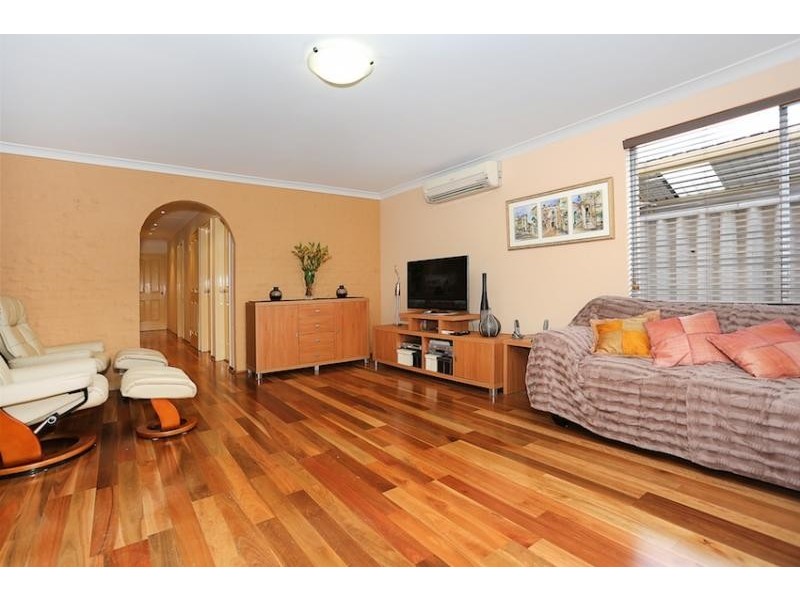 63 Allambi Way, South Yunderup WA 6208