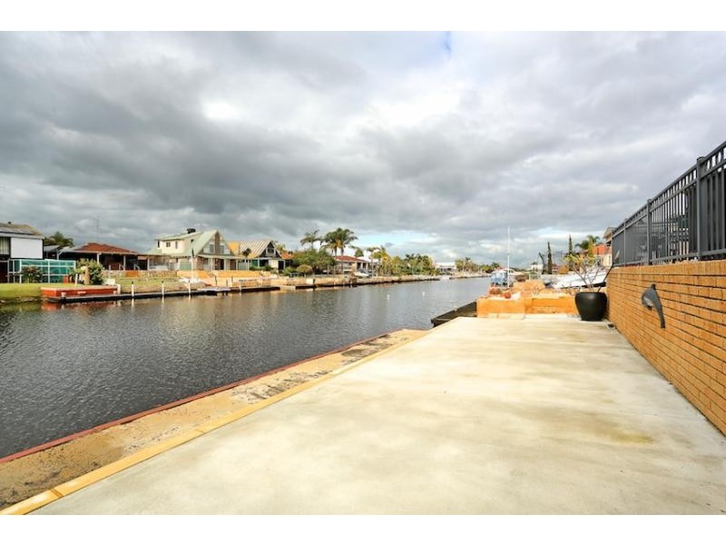 63 Allambi Way, South Yunderup WA 6208