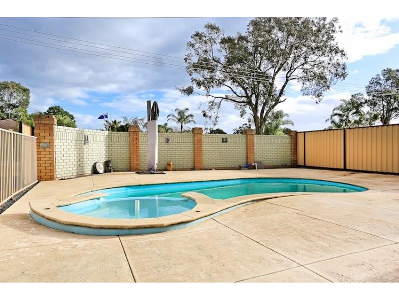 63 Allambi Way, South Yunderup WA 6208