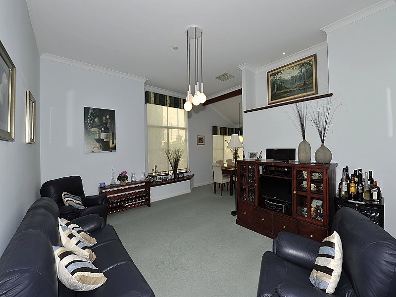 7 Haven Court, Silver Sands WA 6210