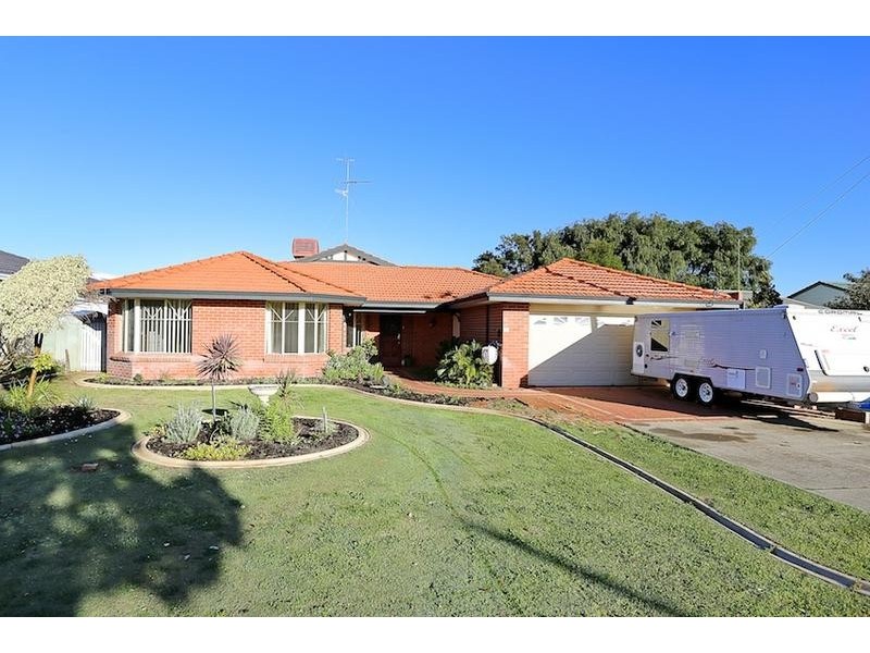 11 Fanning Way, Singleton WA 6175