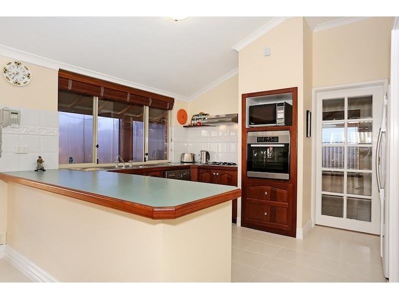 11 Fanning Way, Singleton WA 6175