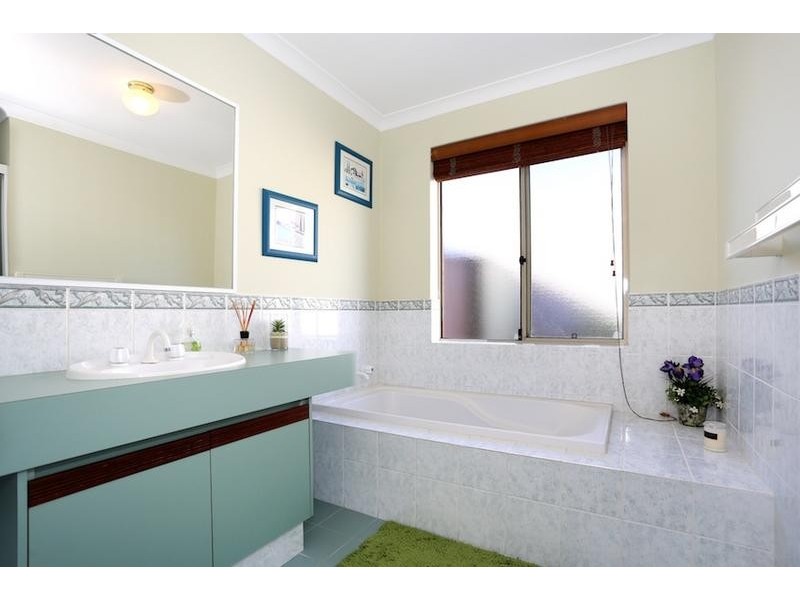 11 Fanning Way, Singleton WA 6175