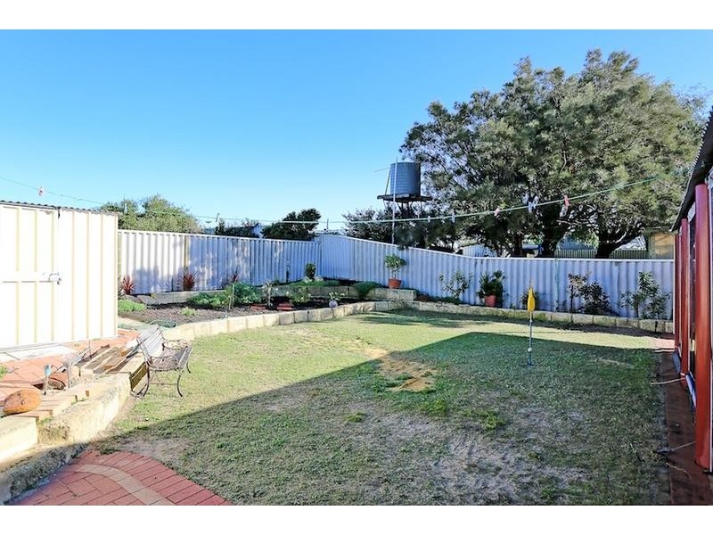 11 Fanning Way, Singleton WA 6175