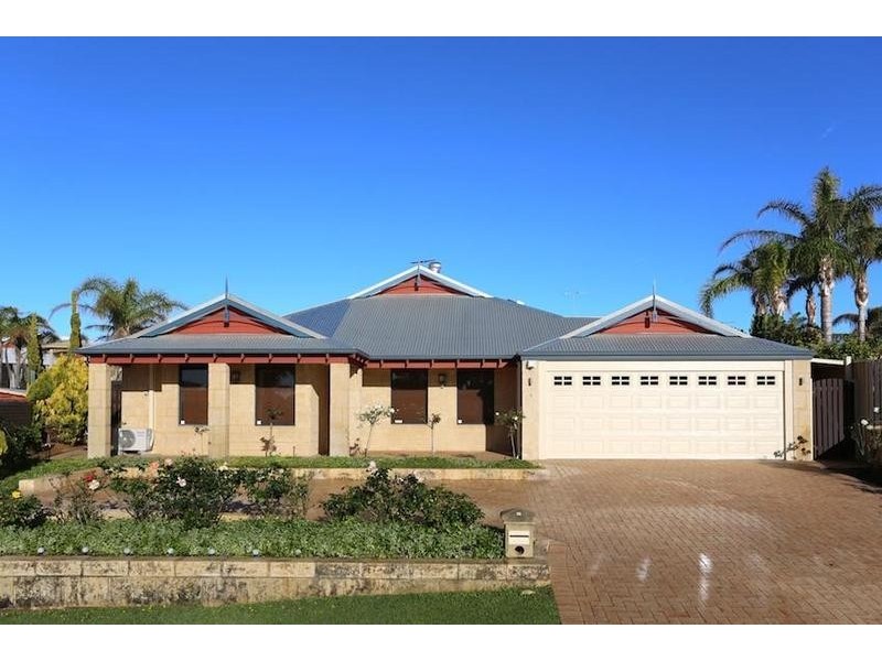 4 Wave Court, San Remo WA 6210