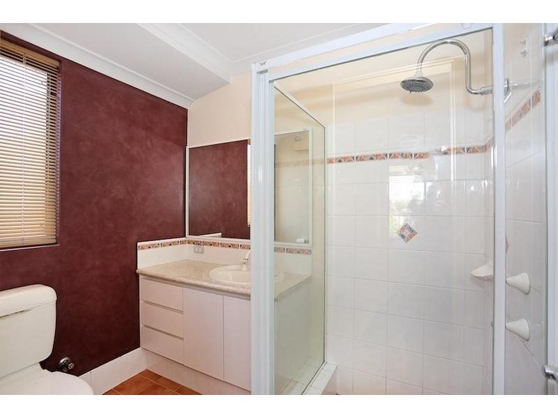 4 Wave Court, San Remo WA 6210